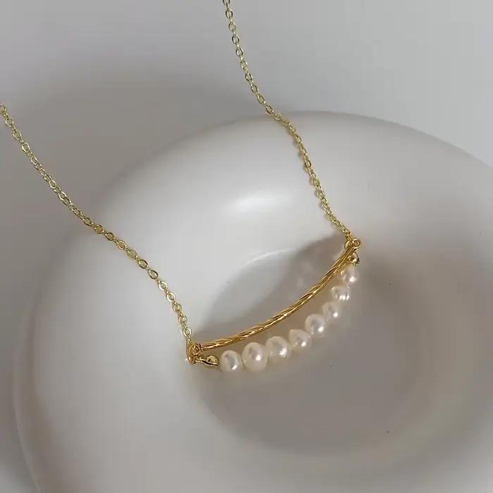 Colliers en chaîne de perles baroques couleur or pour femmes, bijoux tendance minimalistes, accessoires géométriques