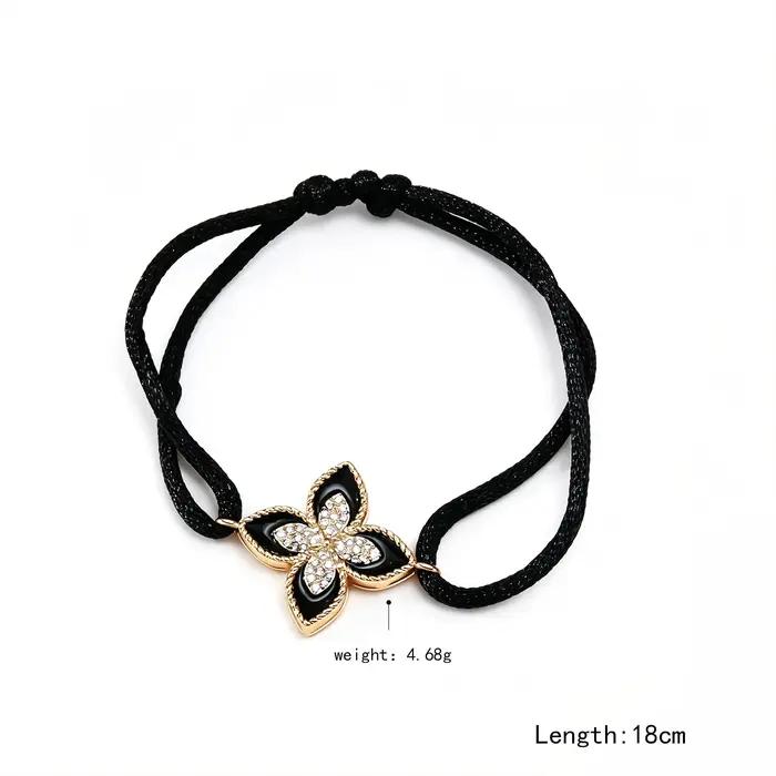Bracelet plaqué or 18 carats avec trèfle en zircone cubique pour femmes, cadeau idéal pour occasions spéciales, élégant et symbolique