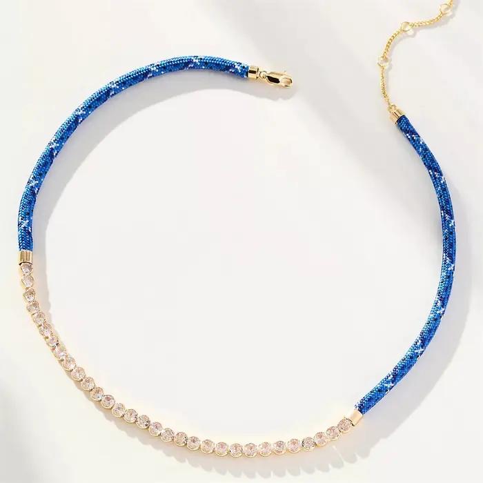 Collier tressé en cuivre plaqué or avec incrustations de diamants artificiels pour femmes occasions spéciales elegance geometrique