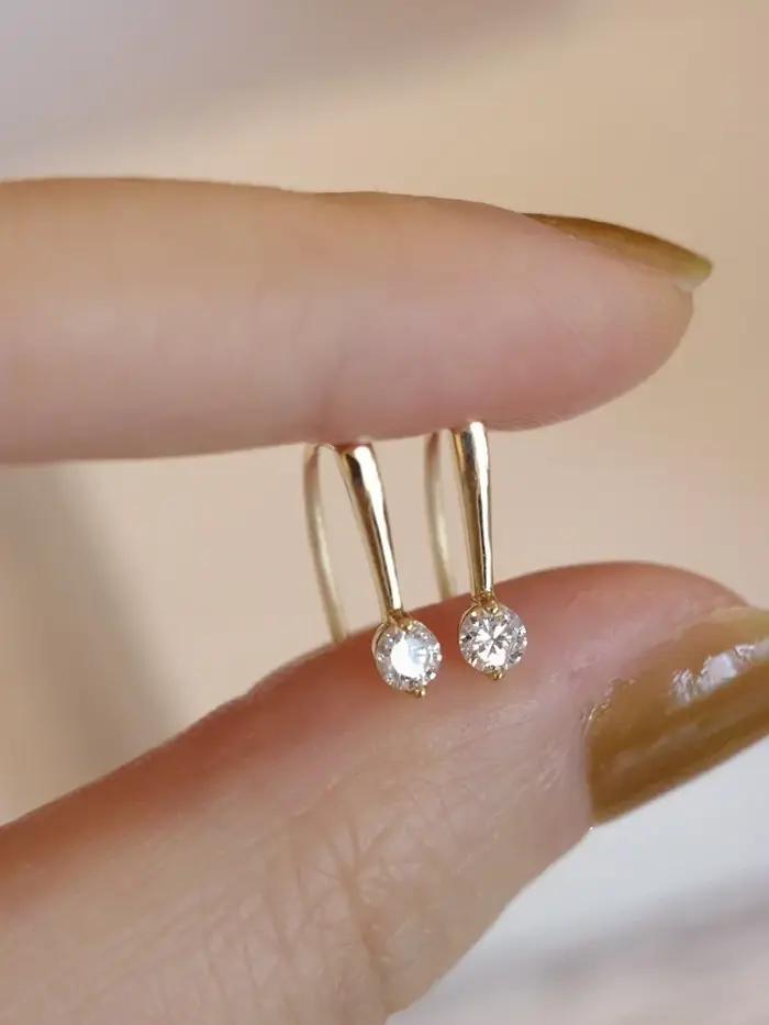 Boucles d'oreilles studs plaquées argent et or 14 carats pour femmes occasions spéciales mariage engagement fête noël