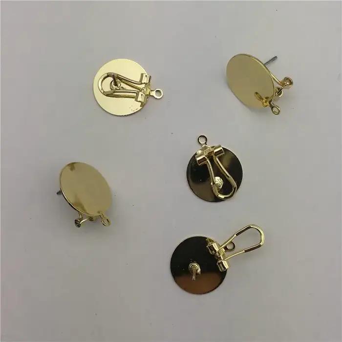 Réinitialisation d'oreille en métal doré et argenté avec épingle, clip d'oreille en cuivre, recherche de boucle d'oreille bricolage, document, 15mm, 20 pièces