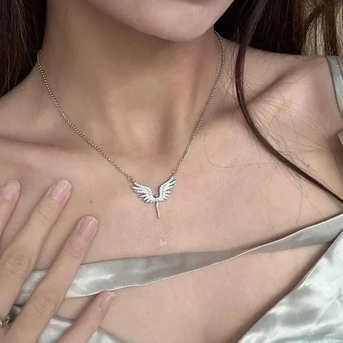 Collier pendentif aile d'ange tendance Y2K, chaîne de clavicule scintillante, accessoire de bijouter