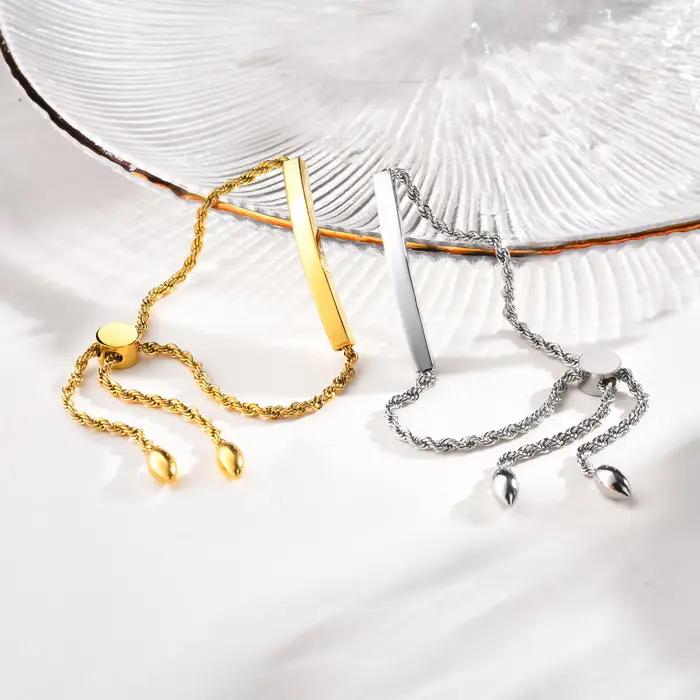 Bracelet personnalisable en acier inoxydable pour femmes avec nom et date gravés cadeau occasion spéciale torsadé ajustable