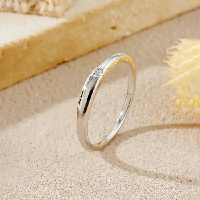 Bagues en argent sterling 925 serties de zirconium blanc pour femmes, design classique, idéal pour les occasions spéciales et le quotidien