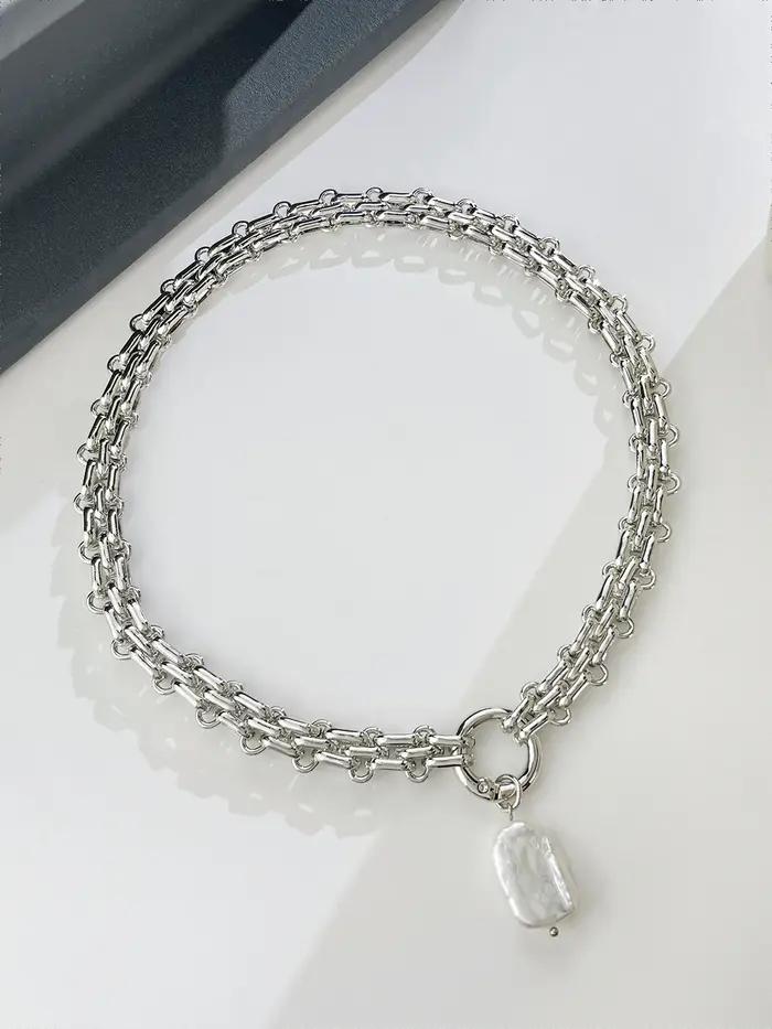 Collier en alliage de zinc avec pendentif perle d'eau douce géométrique pour femmes occasions spéciales élégantes et vintage