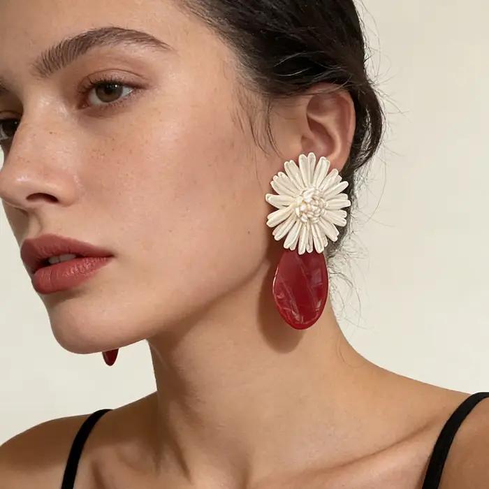 Nouvelles boucles d'oreilles géométriques en acrylique tressé en raphia