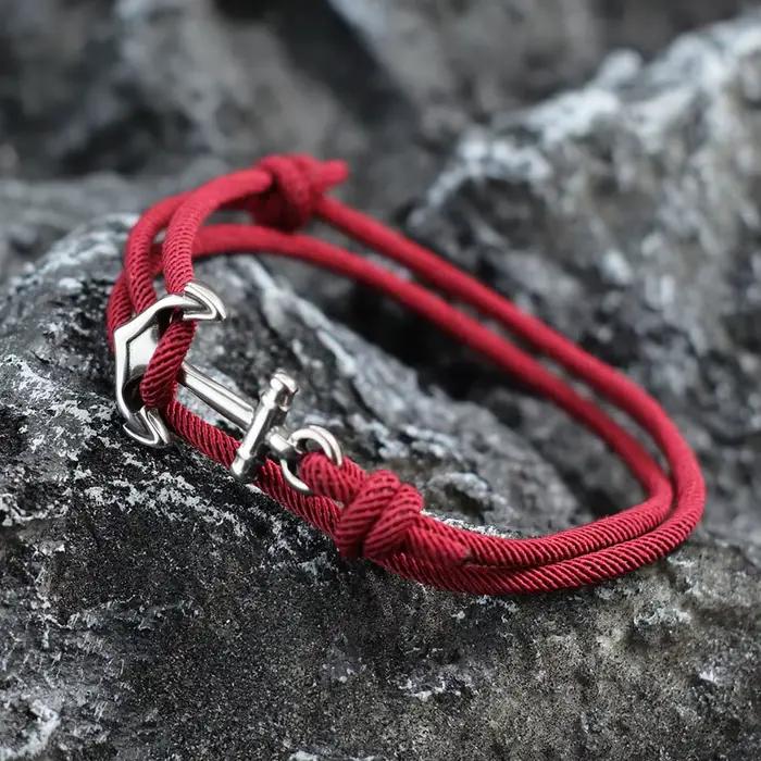 Bracelet en acier inoxydable minimaliste pour hommes ajustable design géométrique élégant pour occasions spéciales