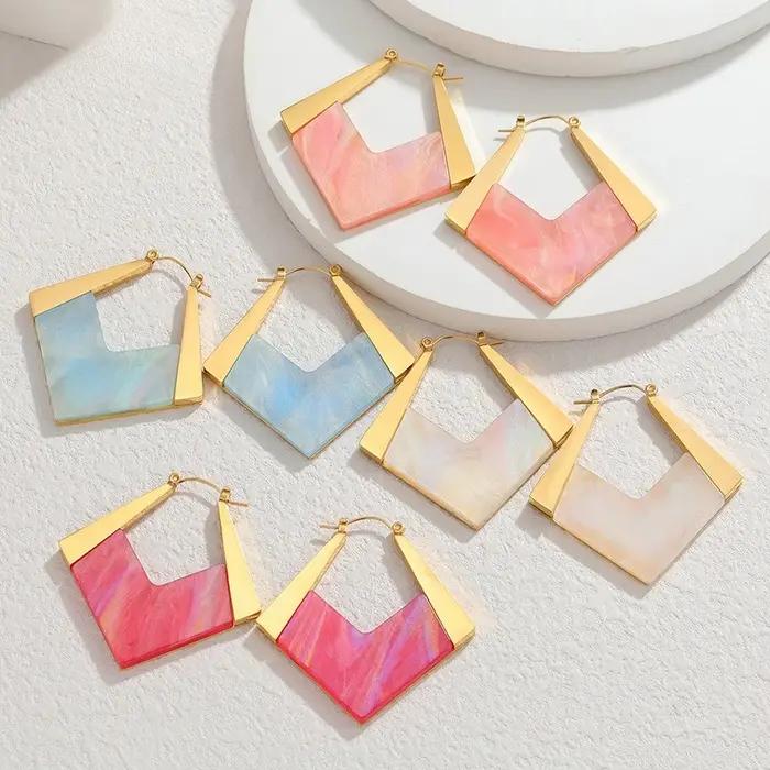 Loe | Boucles d'oreilles géométriques en forme de losange colorées