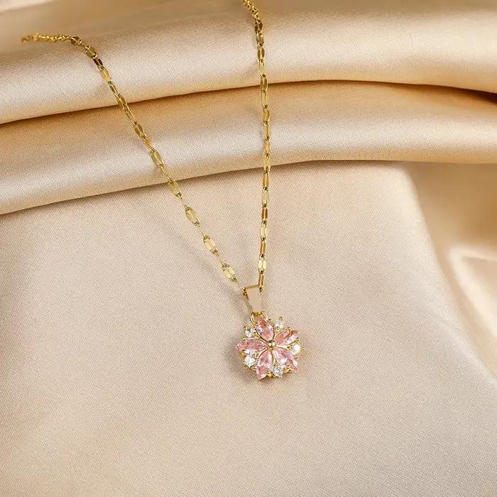 Colliers avec pendentif Sakura rose romantique en acier inoxydable pour femmes