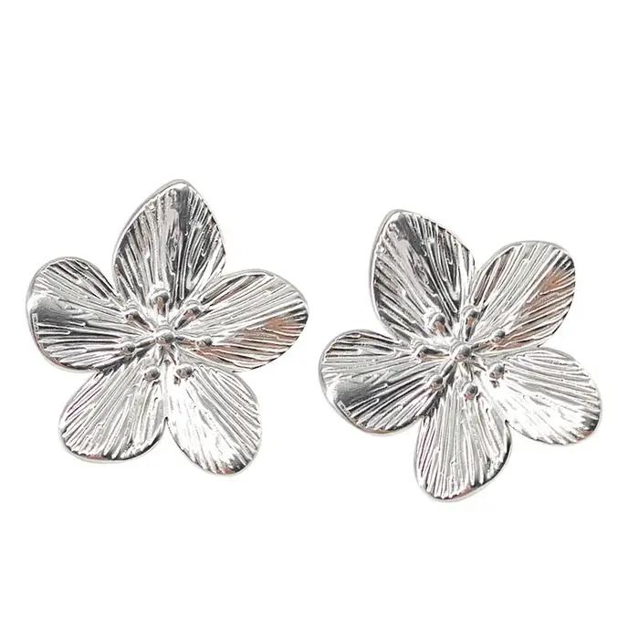 Boucles d'oreilles Fleur à Cinq Pétales Dorées Rétro Style Cour Française Personnalité Exagérée Text