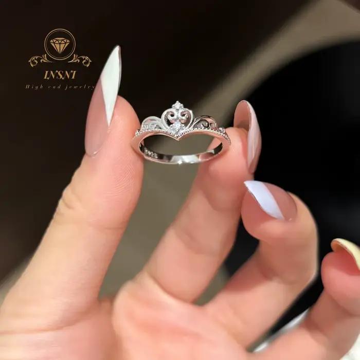 Bague Couronne de Princesse en argent sterling 925 sertie de moissanite pour femmes, bijou romantique et élégant pour diverses occasions sociales et familiales