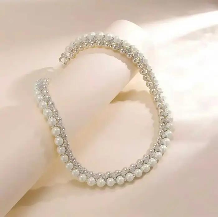 Collier de perles à double rangée avec incrustations de diamants Chaîne de clavicule courte populaire transfrontalière à haute luminosité pour robe de soirée pour dames...