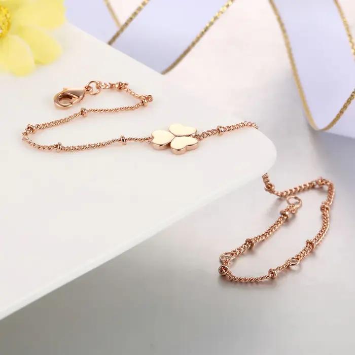 Bracelets trèfle élégants pour femmes