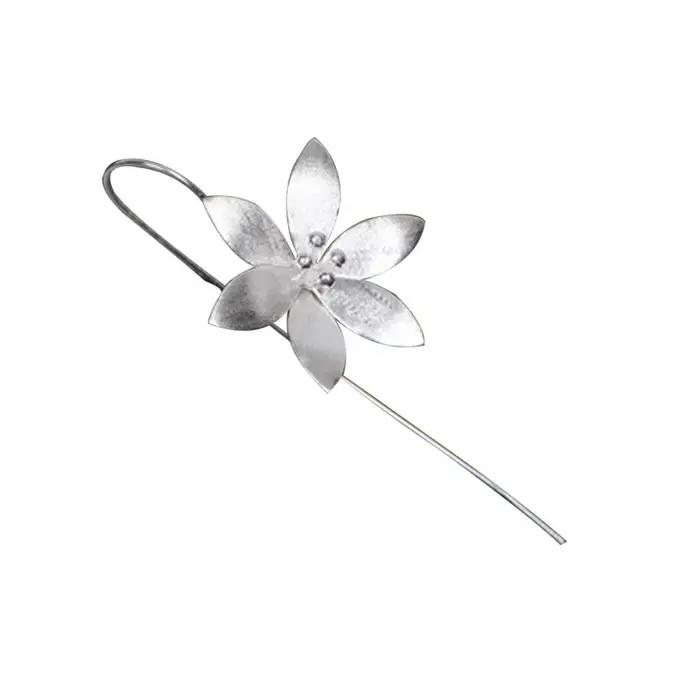 Boucles d'oreilles en argent sterling serties de motifs lotus élégantes et décontractées pour femmes occasions quotidiennes et spéciales