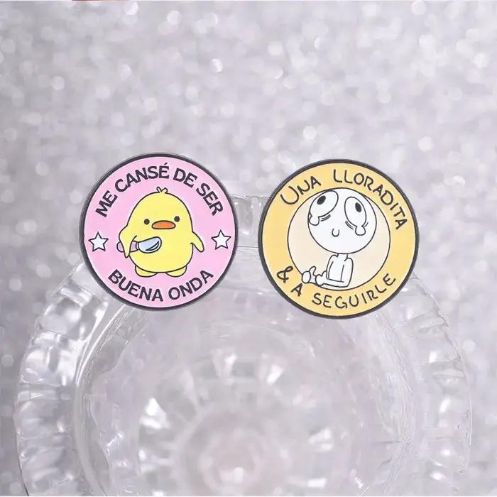 Broches et badges en émail sur le thème des Memes espagnols