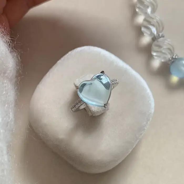 Bagues fraîches et douces en forme de cœur pour femmes, incrustation de diamants, bague en cristal bleu simple, bijoux de fête haut de gamme, cadeaux, nouvelle collection