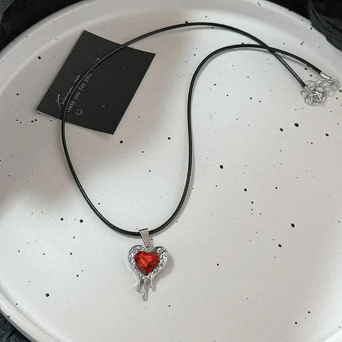 Collier ras du cou gothique Harajuku avec pendentif en forme de cœur