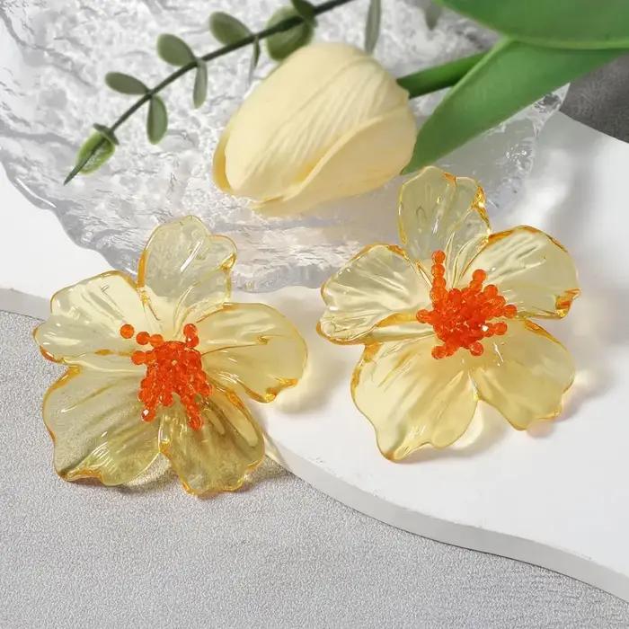 Boucles d'oreilles à fleurs transparentes en acrylique coloré pour femmes