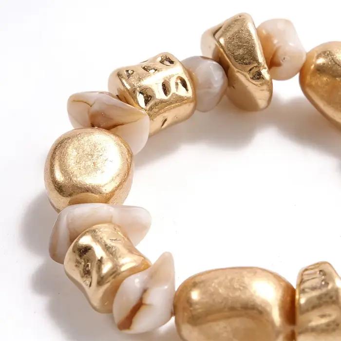 Bracelets empilables dorés iridescents pour femmes pour brunch, plage, rendez-vous galants et tenues élégantes