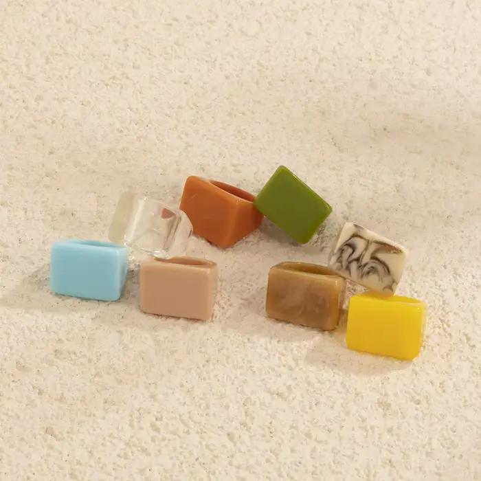 Bague carrée géométrique en acrylique coloré pour femme, matiques carillon, multicolore, simplicité, tempérament, exquis, nouvelle mode