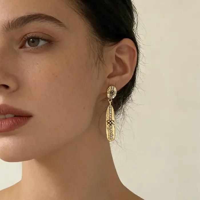 Nouvelles Boucles d'Oreilles Géométriques en Métal ZAA 2026 avec Strass Brillants pour Femme