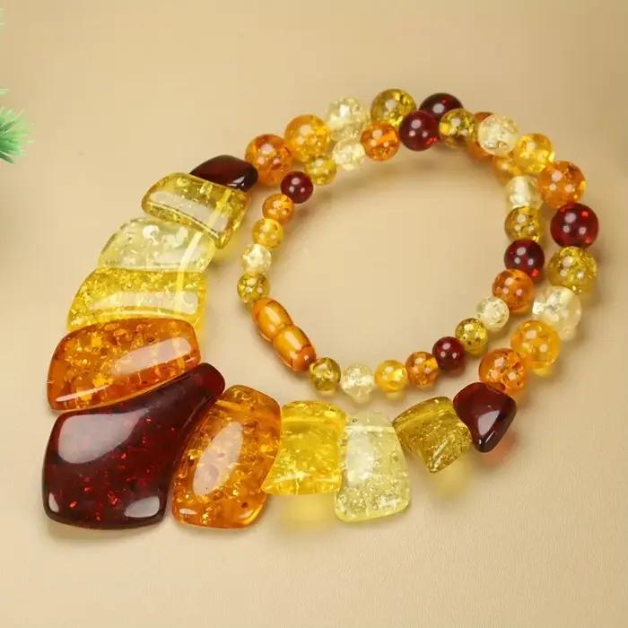 Nouveau collier ambre de cire d'abeille élégant et à la mode, tempérament à la mode unisexe