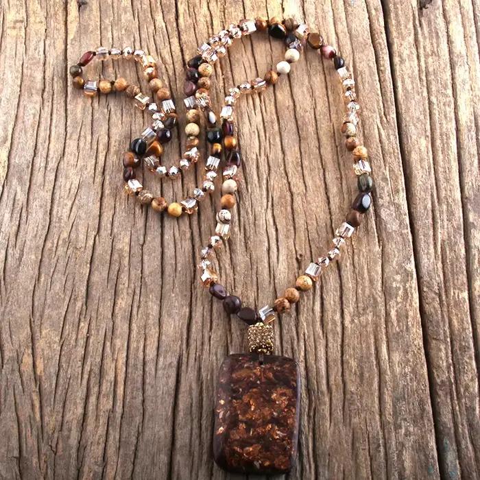 Collier Boho en cristal de charbon naturel de forme aléatoire