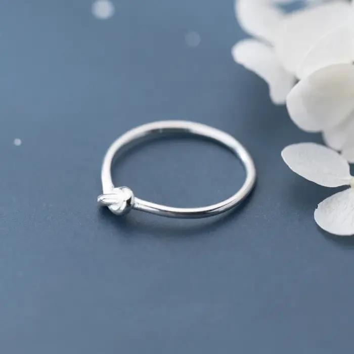 Bague en argent sterling 925 minimaliste à motifs géométriques pour femmes pour anniversaires et occasions spéciales