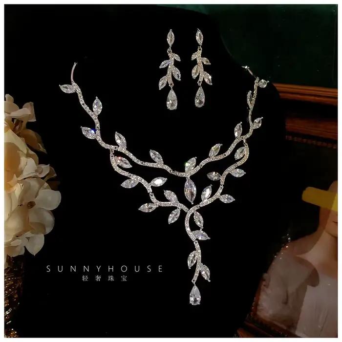 Ensemble de bijoux en argent sterling 925 sertie de zirconium blanc floral pour femmes occasions spéciales mariage fiançailles party
