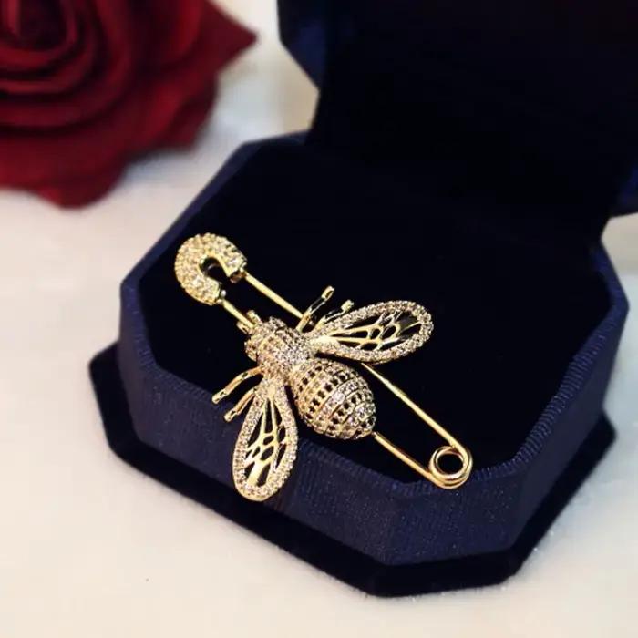 Broches de luxe en cristal en forme d'abeille pour femmes élégantes et occasions spéciales