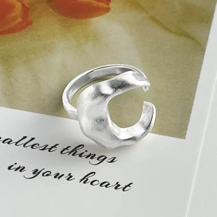 Bague en forme de croissant de lune pour femmes et filles, style hiphop rock, cadeau de fête, ajustable, métal plaqué argent, occassions spéciales