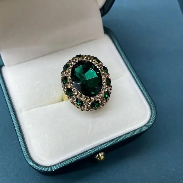 Bague en cristal vert pleine de diamants, bijoux de luxe légers de tempérament Noble, Design Vintage pour fête de mariage, bijoux haut de gamme