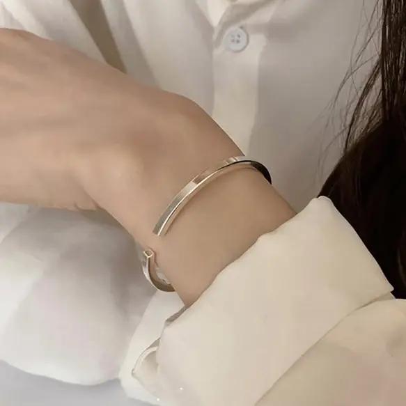 Bracelet Géométrique Carré Argenté Pour Femmes Et Filles Soirées Cadeau De Fête Minimaliste Chic