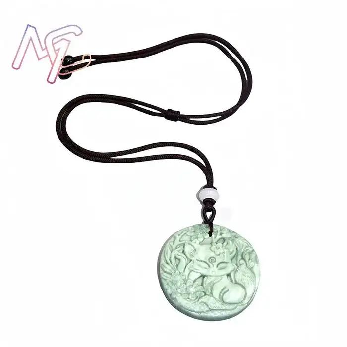Collier pendentif renard en Jade véritable naturel