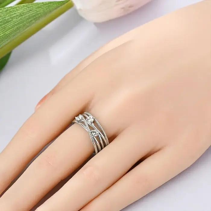Bague Torsadée en Argent Sterling 925 Incrustée de Zirconium Blanc Empilable pour Occasions Spéciales Femme