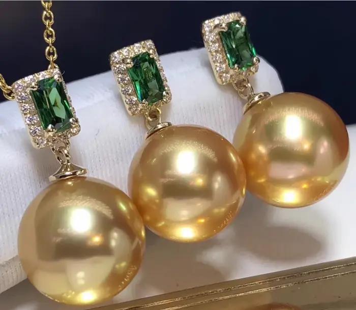 Ensemble élégant de boucles d'oreilles rondes en perles de mer du sud