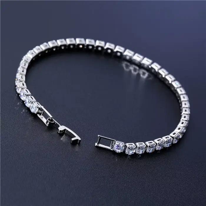 Bracelet de Tennis en Zircone Cubique Motif Cœur Style Bohème Polyvalent pour Femmes et Hommes Occasions Spéciales