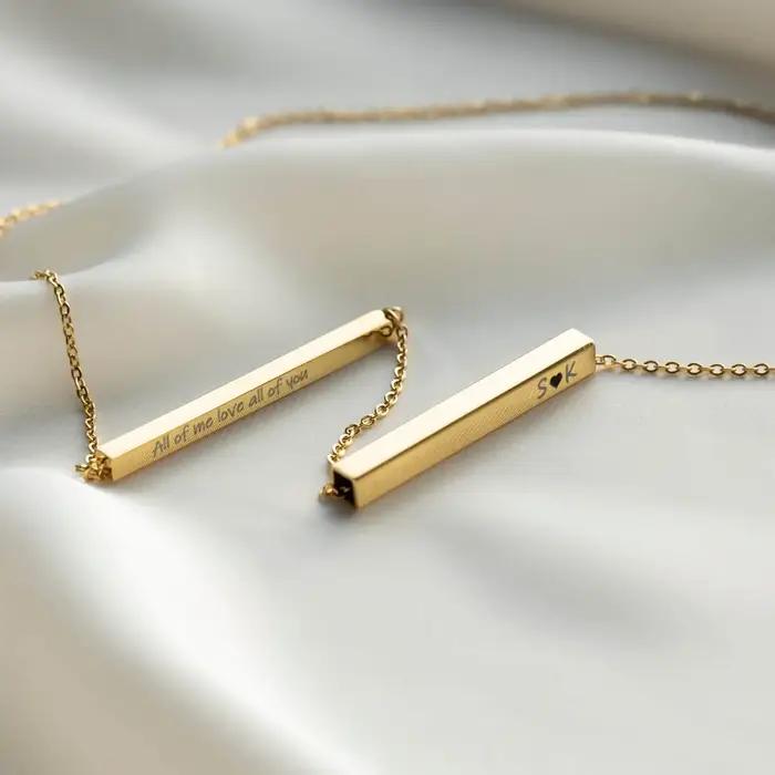 Collier coulissant Horizontal avec nom gravé et Message caché pour femmes