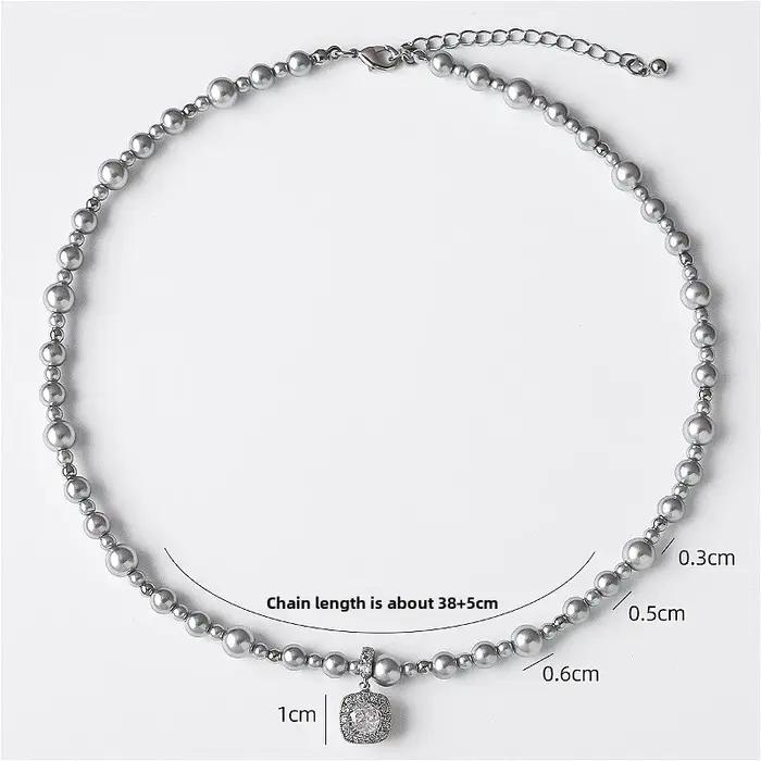 Nouveau Collier Madama Gris Perle
