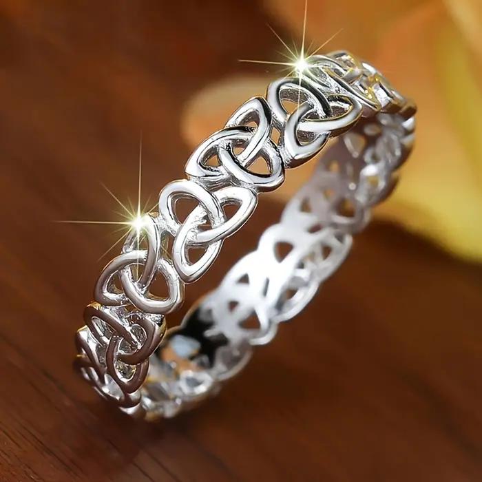 Bague à nœud celtique moderne pour femmes, argentée, pour soirées et occasions spéciales