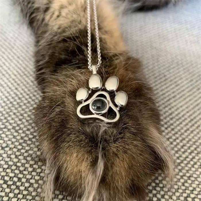 Collier de projection photo personnalisé « Je t'aime » en 100 langues, pendentif patte de chien commémoratif, collier patte de chien avec photo personnalisée