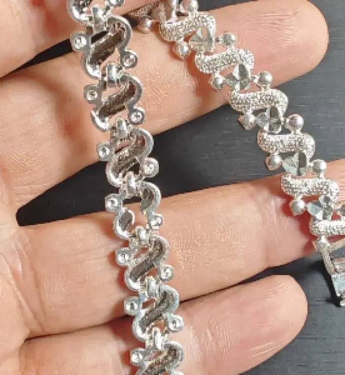Bracelet de poignet élégant en alliage plaqué argent