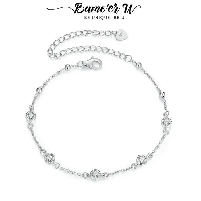 Bracelet en argent sterling 925 sertie de moissanites blanches pour femmes élégantes et sophistiquées occasions d'engagement et de célébration