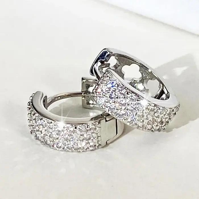 Boucles d'oreilles créoles délicates pour femmes, style moderne, zircone cubique, alliage de cuivre, Huitan, idéales pour les occasions spéciales et le quotidien