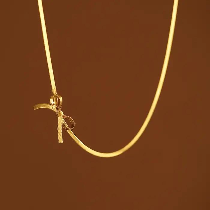Collier ras du cou minimaliste avec nœud pour femmes
