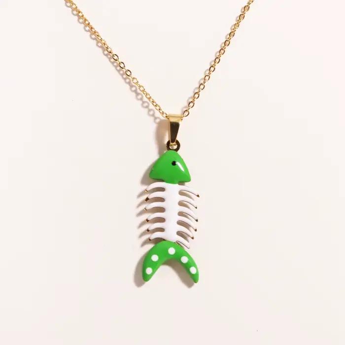 Colliers imperméables avec pendentif poisson en émail coloré pour femmes et filles, jolis bijoux de