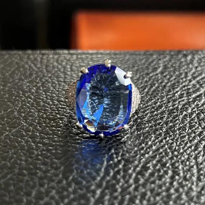 Bague classique en pierre d'ellipse en cristal bleu pour femmes