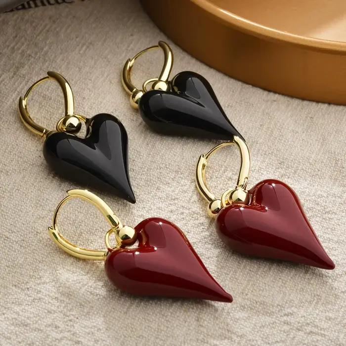 Bijoux fantaisie, boucles d'oreilles pendantes en forme de cœur en émail