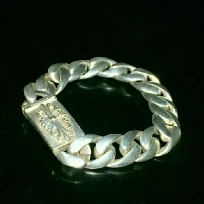 Bracelet en argent tibétain antique de collection design ethnique fait main bijou punk élégant et audacieux cadeau porte-bonheur occasions spéciales