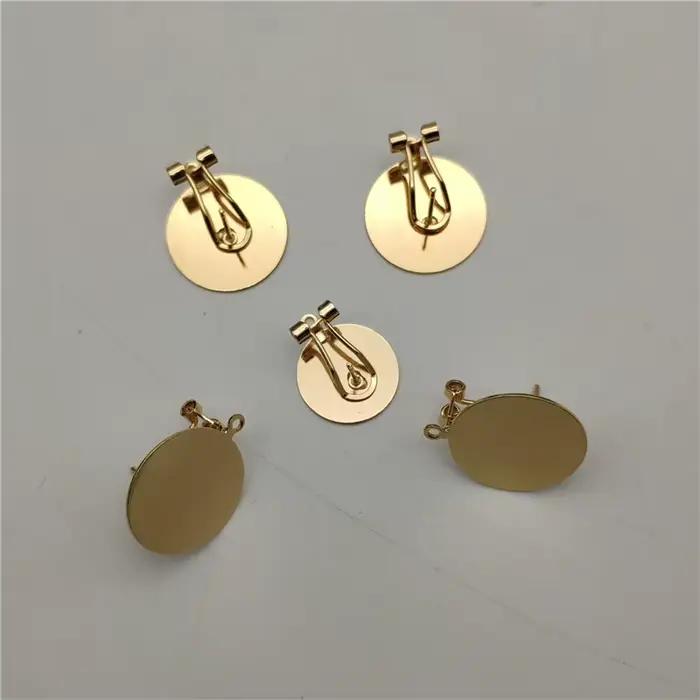 Réinitialisation d'oreille en métal doré et argenté avec épingle, clip d'oreille en cuivre, recherche de boucle d'oreille bricolage, document, 15mm, 20 pièces